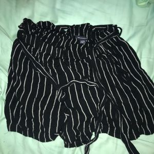 striped paper bag shorts (american eagle M)